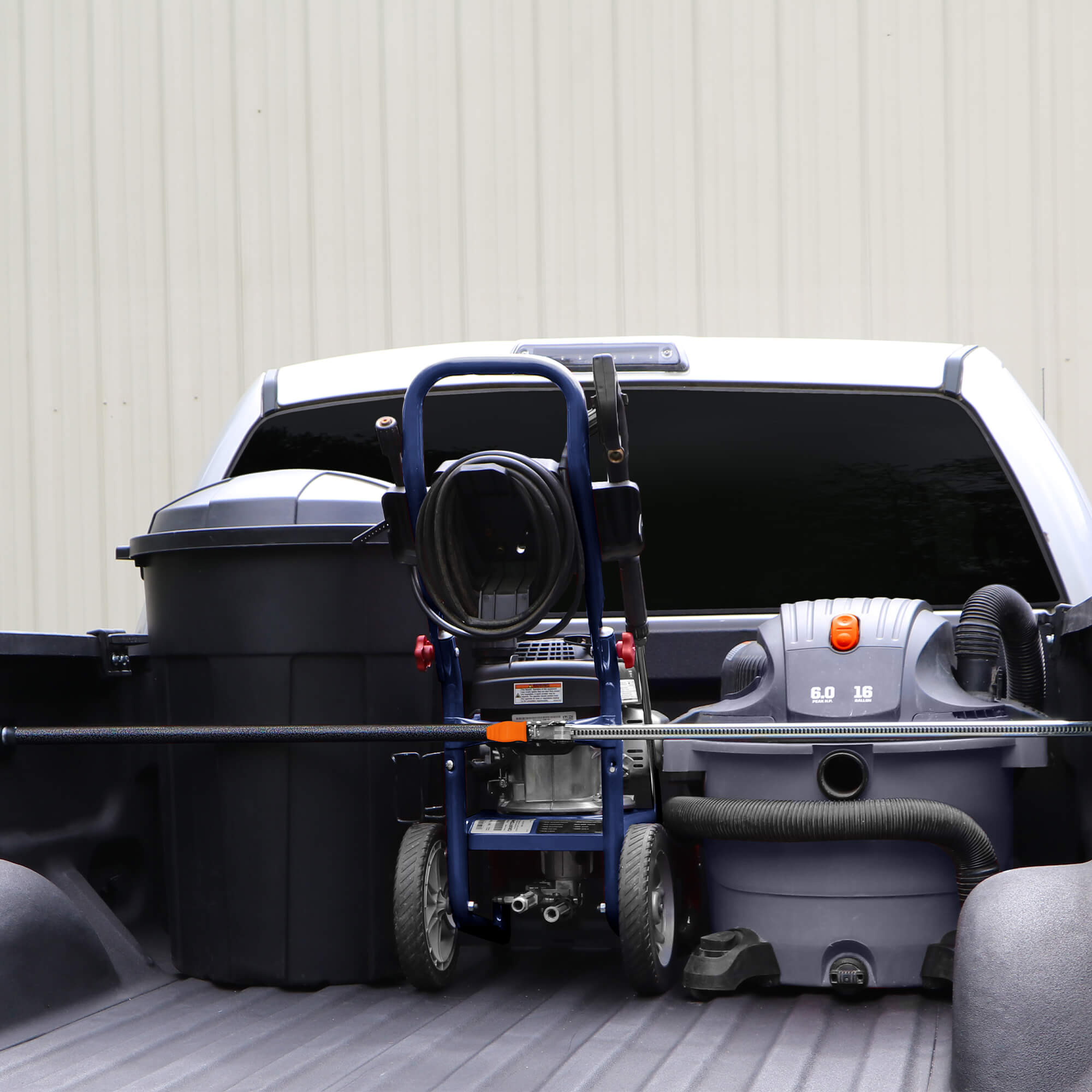 AdjustableCargoBar_100T66_StudioImage2.jpg